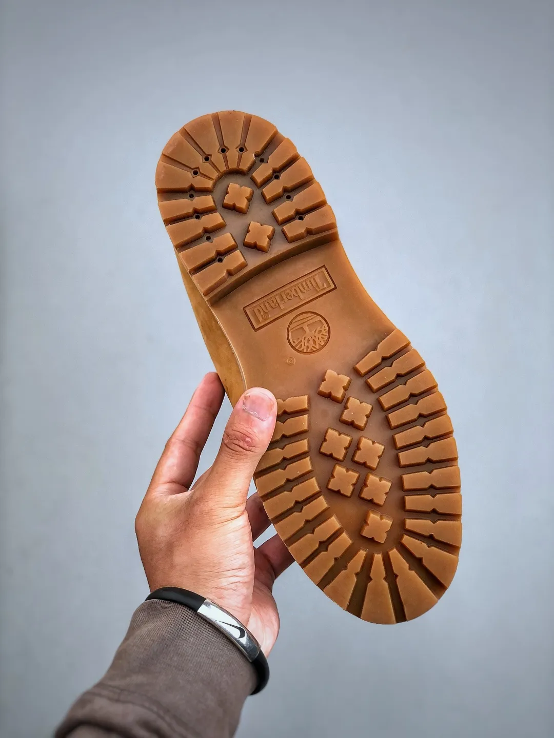 Local pickup 💰800 supports store release New goods 🚀#Original channel Co-branded Timberland Horizontally folded and dynamic water-repellent. Original packaging box and accessories are available. Size: 39-45 (half)
